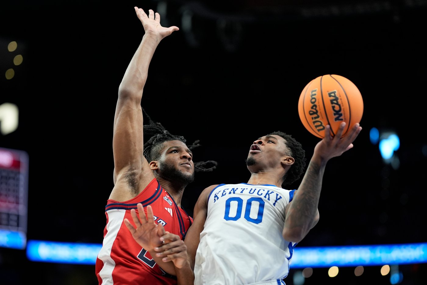 Kentucky rallies in second half to beat St. John's 78-66 in first meeting against Pitino since 2016 | iNFOnews.ca