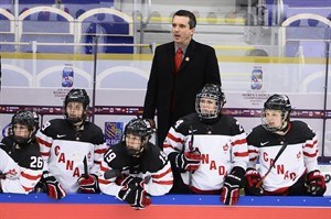 Canada drops women's world hockey championship opener 4-2 to U.S. | iNFOnews.ca CP32480027