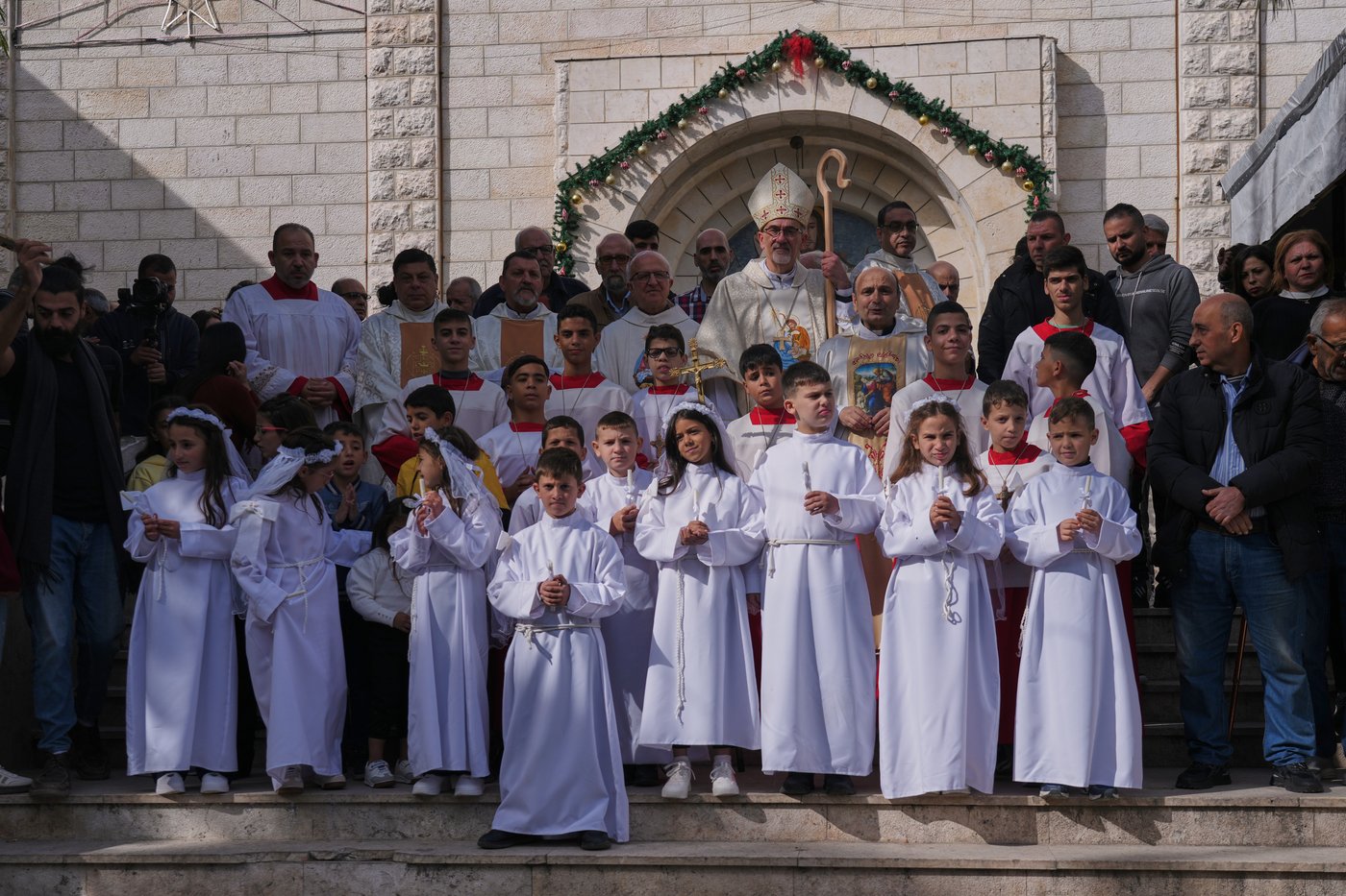 Gaza's tiny Christian community tries to capture the holiday spirit during the ceasefire | iNFOnews.ca