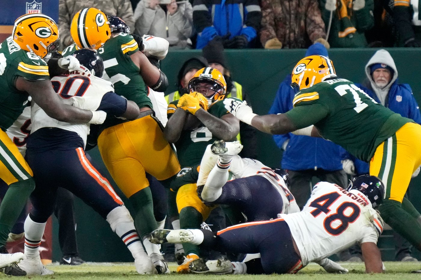 Keisean Nixon has game-sealing INT and Packers overtake Bears for NFC North lead with 28-21 win | iNFOnews.ca