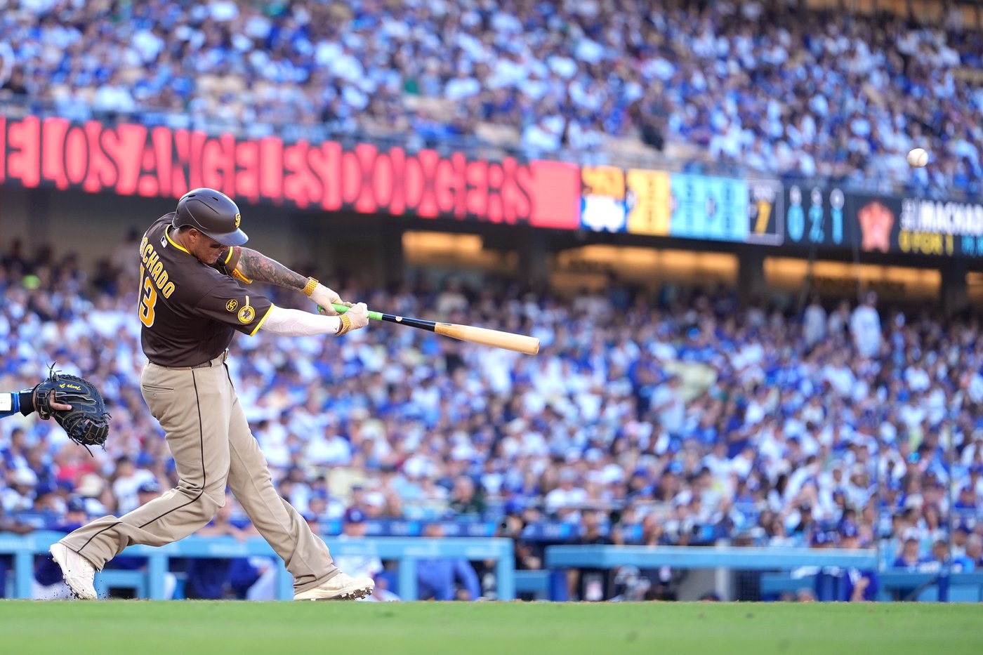 Padres snap their 8-game skid with 5-2 win over Dodgers on Manny Machado's 3-run homer | iNFOnews.ca Padres snap their 8-game skid with 5-2 win over Dodgers on Manny Machado's 3-run homer | iNFOnews.ca