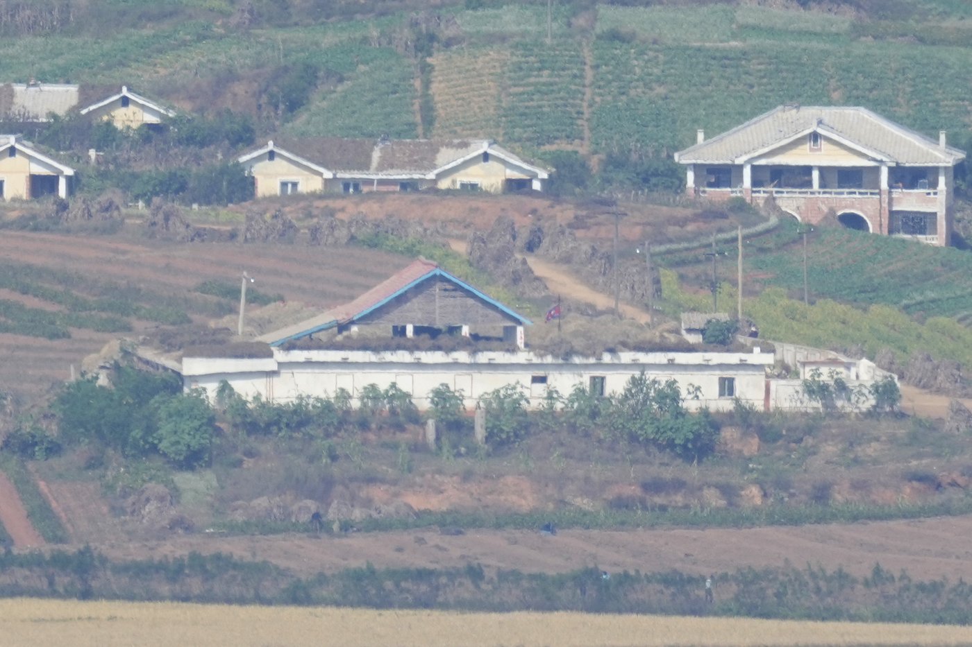 North Korea vows to block border with South Korea and build front-line defense structures | iNFOnews.ca