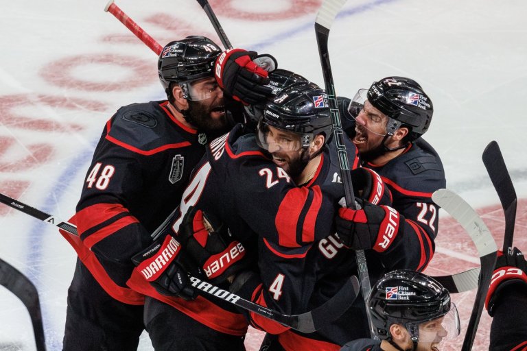 Hurricanes thriving in high-pressure playoff settings as Stanley Cup Final shifts West for Game 3 | iNFOnews.ca