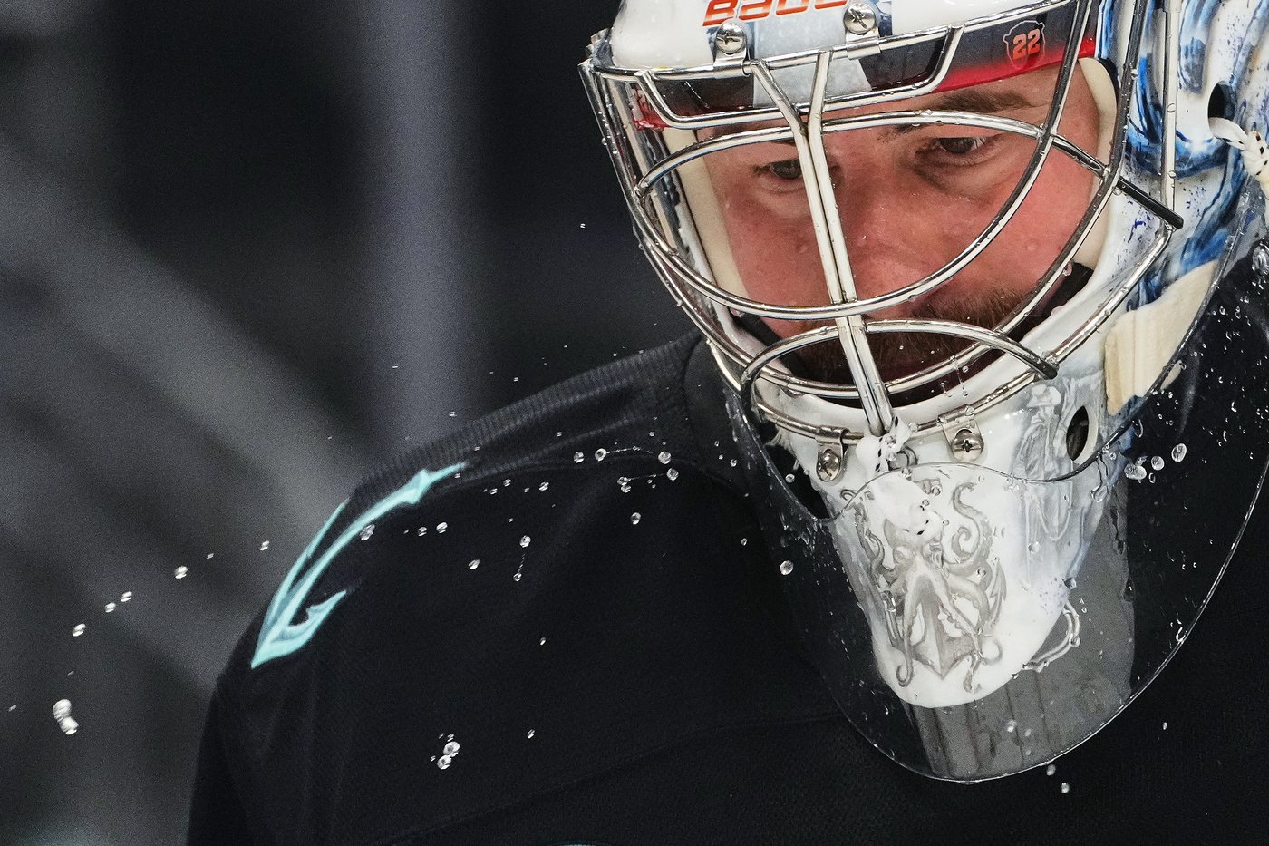 Grubauer stops all 19 shots in relief as the Kraken beat the Sharks 4-1 | iNFOnews.ca Grubauer stops all 19 shots in relief as the Kraken beat the Sharks 4-1 | iNFOnews.ca