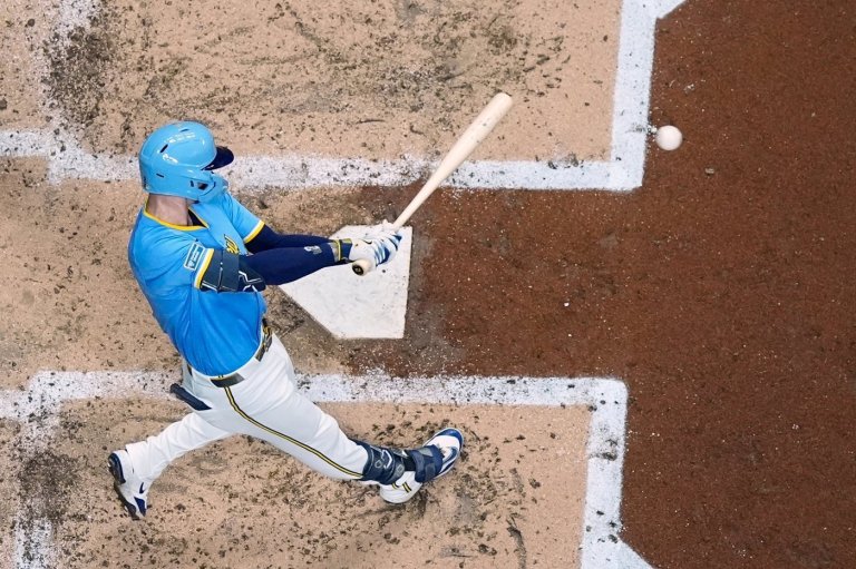 Brewers' improved lineup could help them stop their recent history of playoff misfortune | iNFOnews.ca