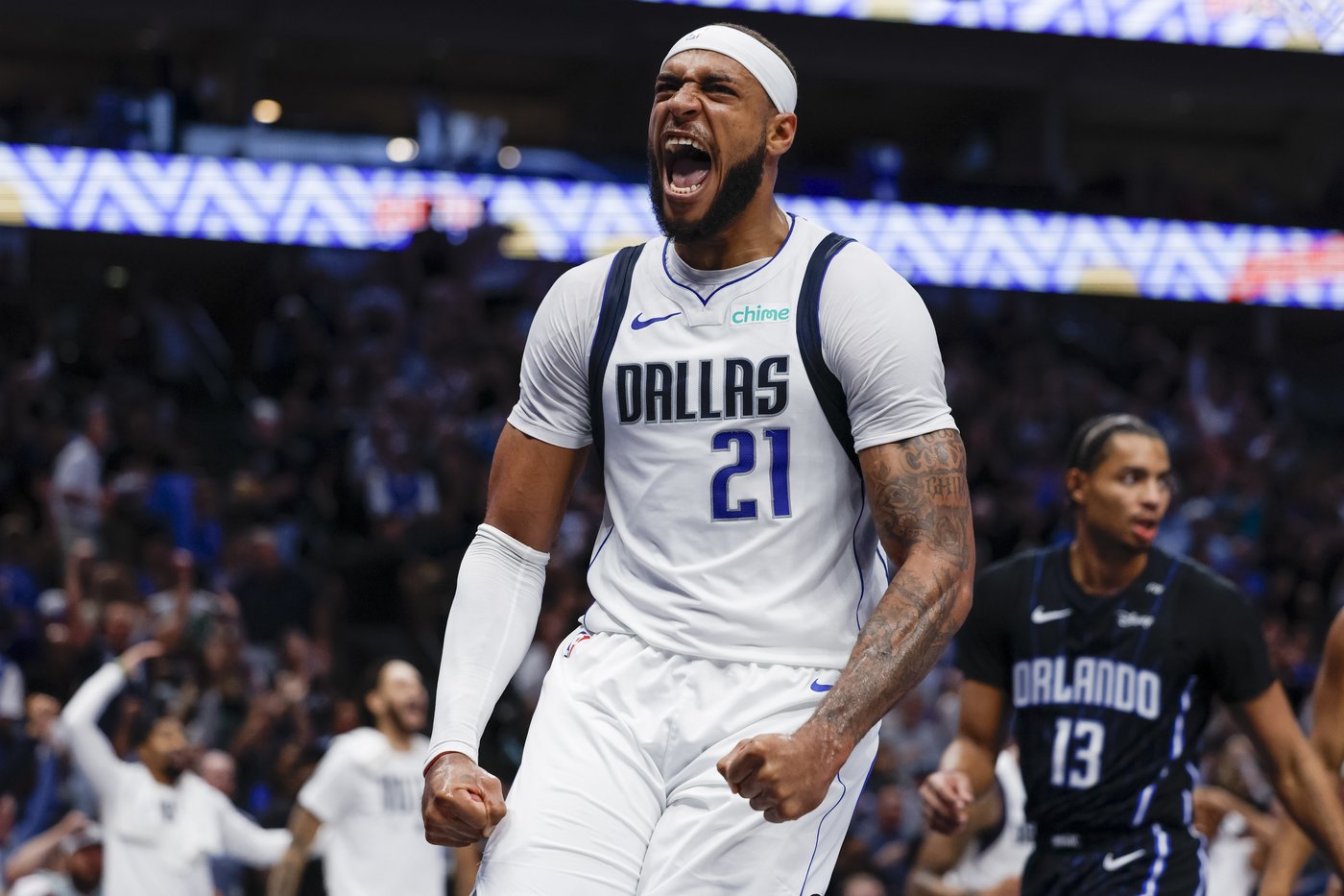 Luka Doncic scores 32 points, Mavericks overwhelm Banchero-less Magic 108-85 | iNFOnews.ca