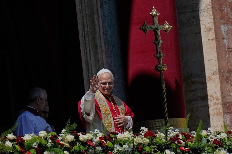 Pope Leo urges peace in first Easter Mass, skips naming wars in Urbi et Orbi | iNFOnews.ca