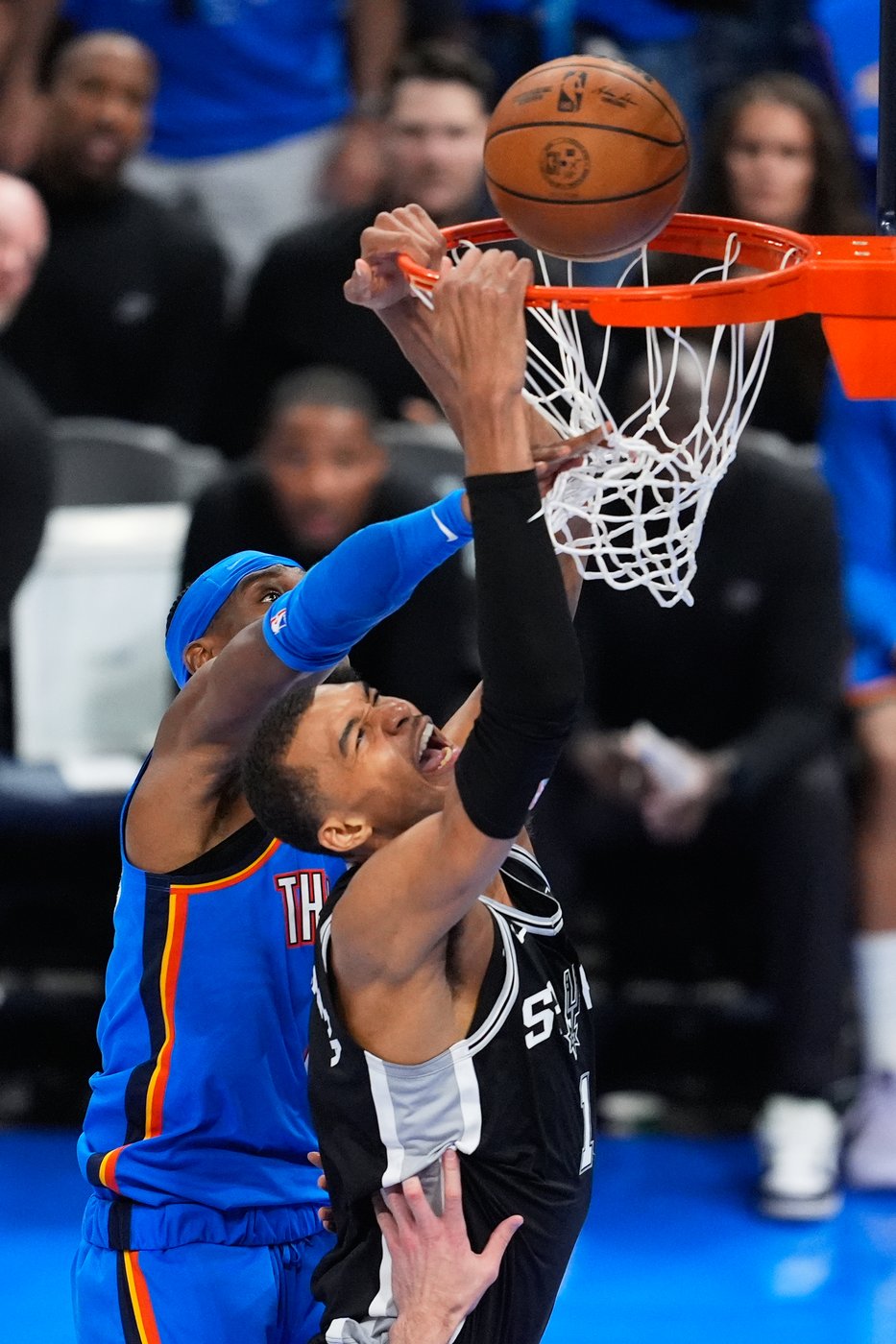 The Spurs say they're always learning. The Thunder have to do some learning before Game 2 as well | iNFOnews.ca The Spurs say they're always learning. The Thunder have to do some learning before Game 2 as well | iNFOnews.ca