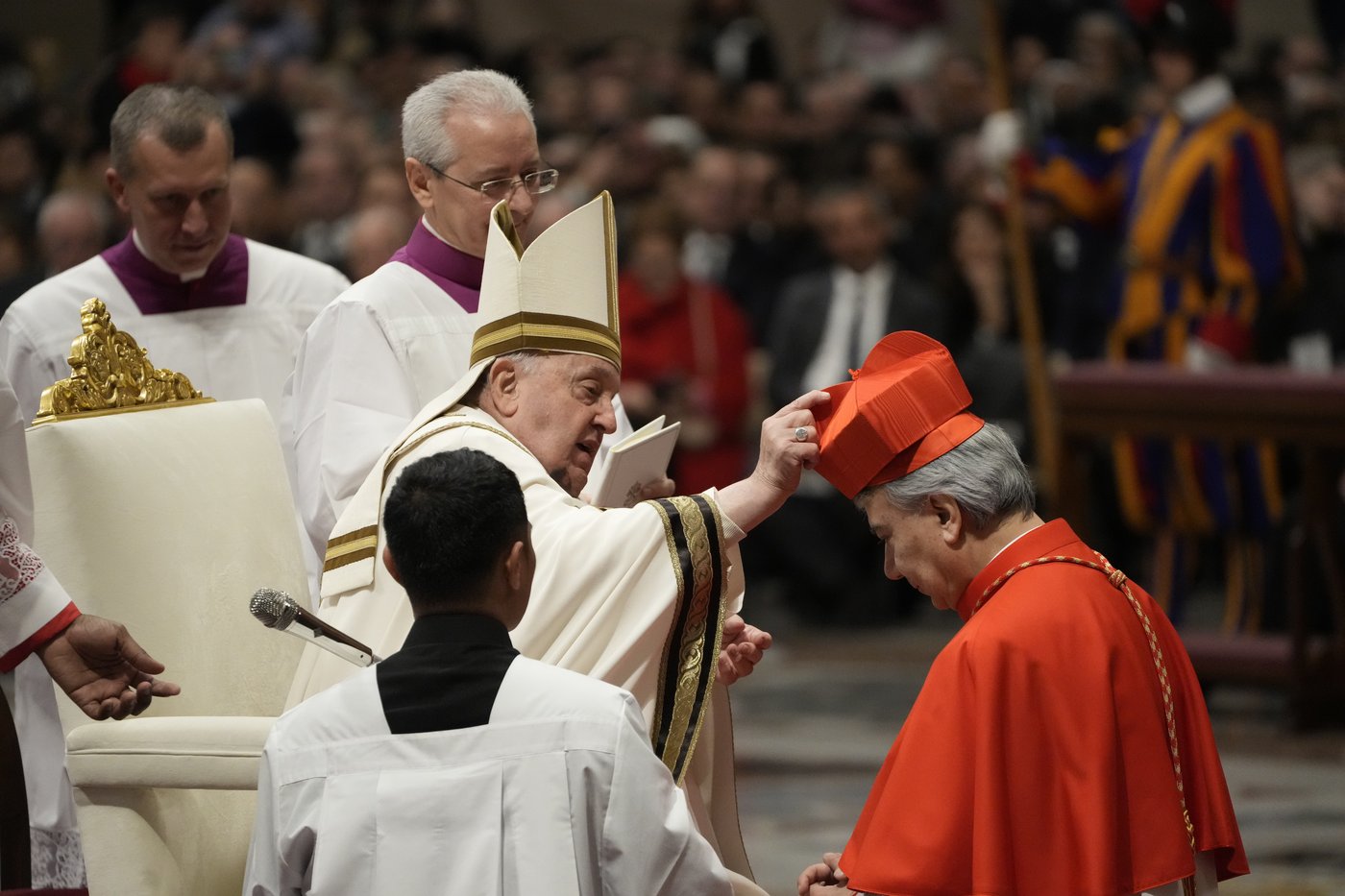 Pope Francis presides over ceremony for new cardinals with wide bruise on his chin | iNFOnews.ca