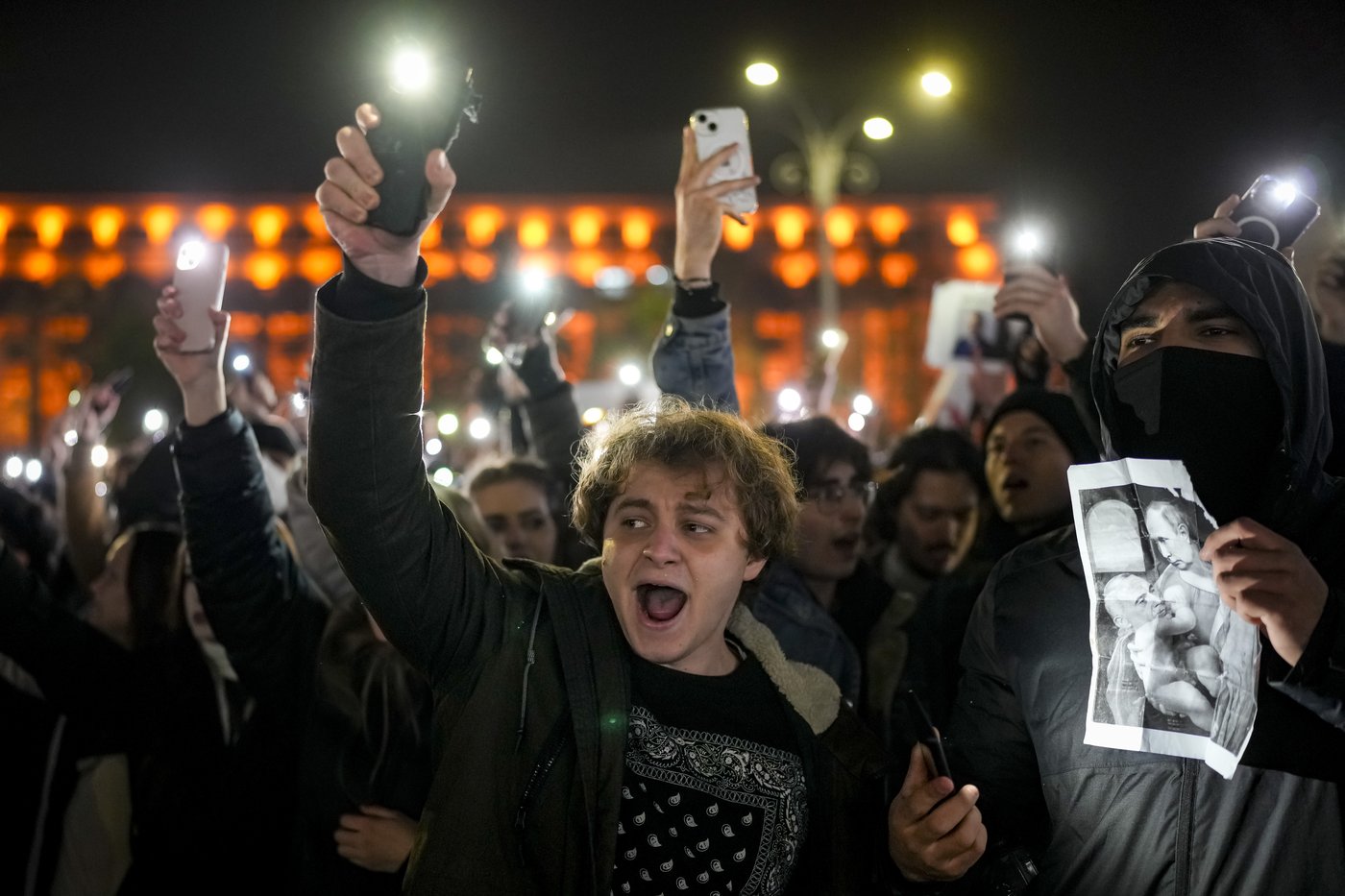 Romanian court orders a recount of presidential election first round | iNFOnews.ca