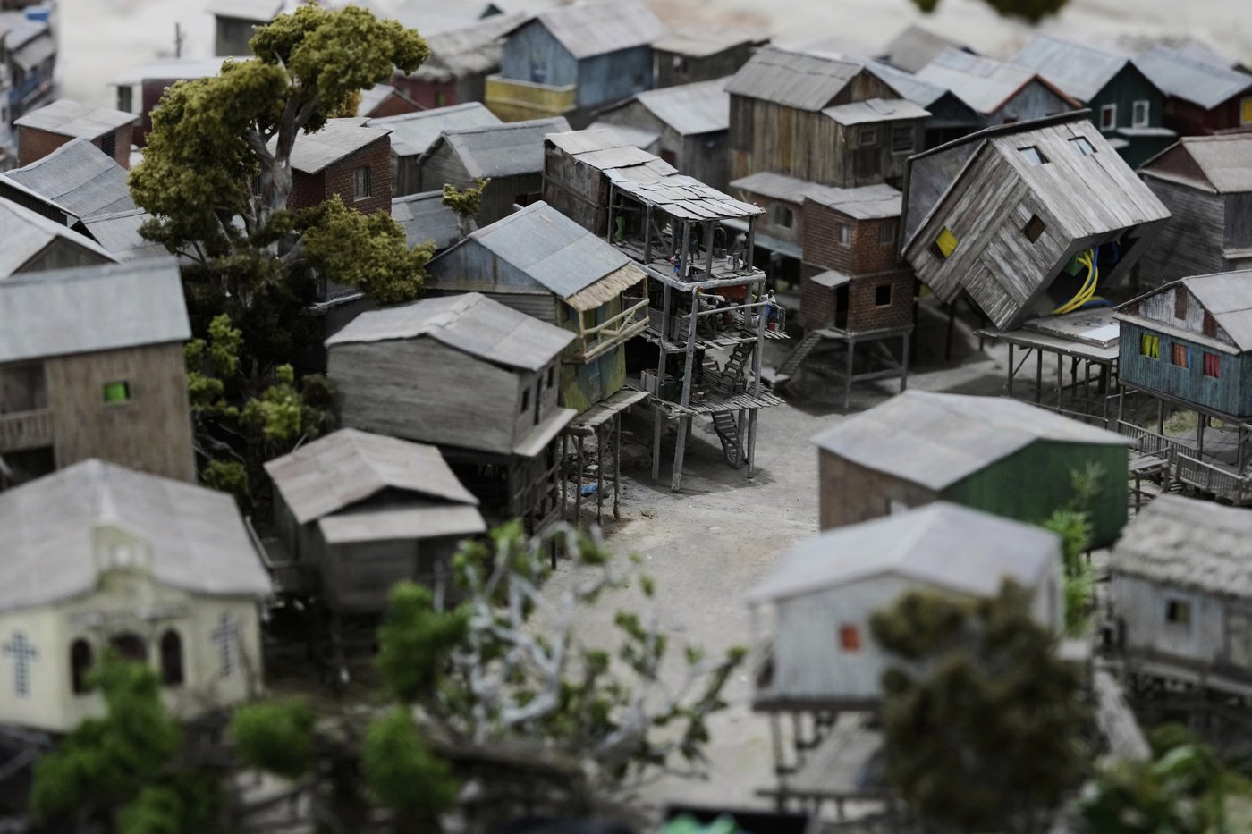 In a miniature world, climate change and environmental issues loom large | iNFOnews.ca In a miniature world, climate change and environmental issues loom large | iNFOnews.ca