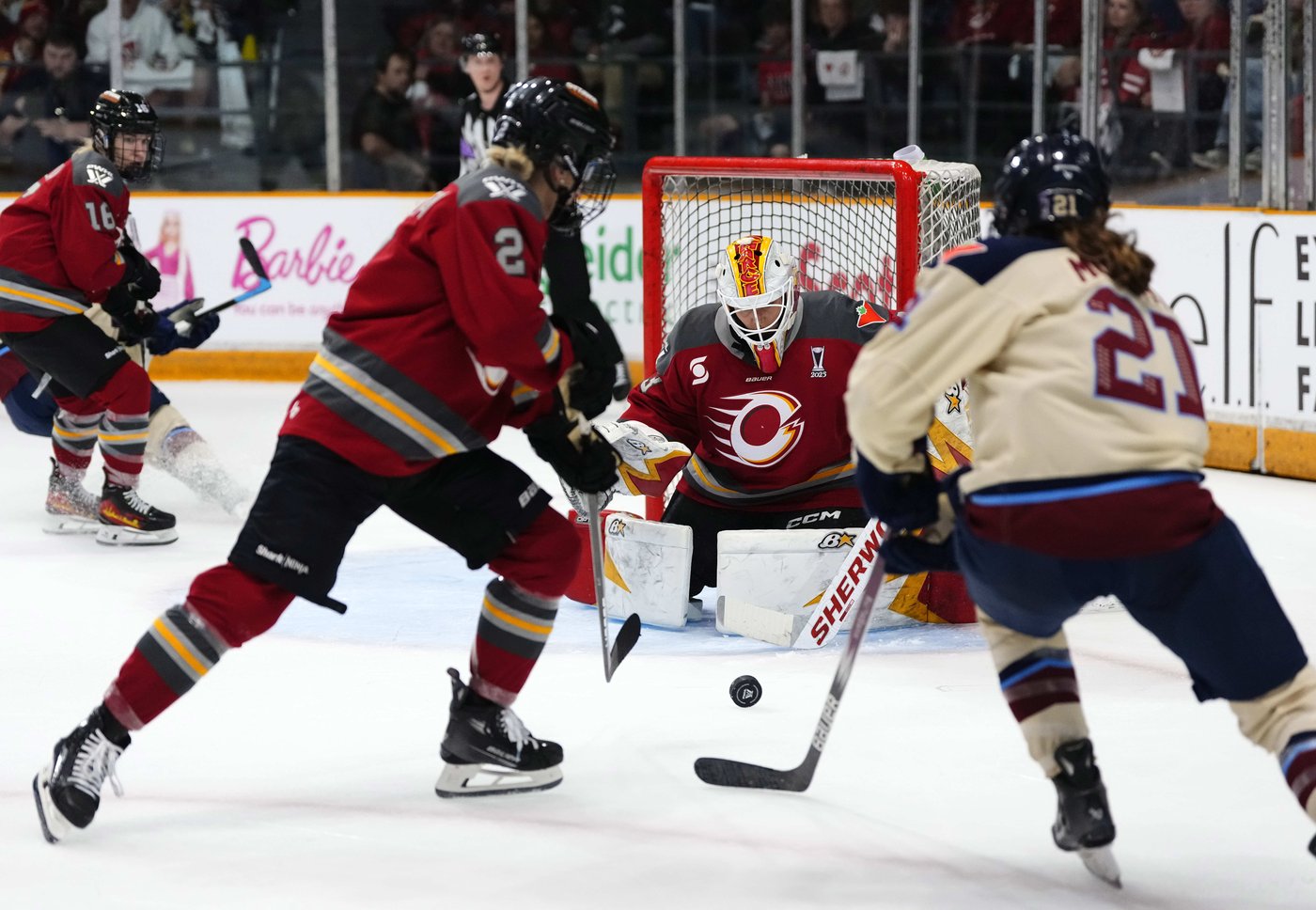 McMahon, Philips lift Charge to 1-0 win over Victoire, lead semifinal series 2-1 | iNFOnews.ca McMahon, Philips lift Charge to 1-0 win over Victoire, lead semifinal series 2-1 | iNFOnews.ca