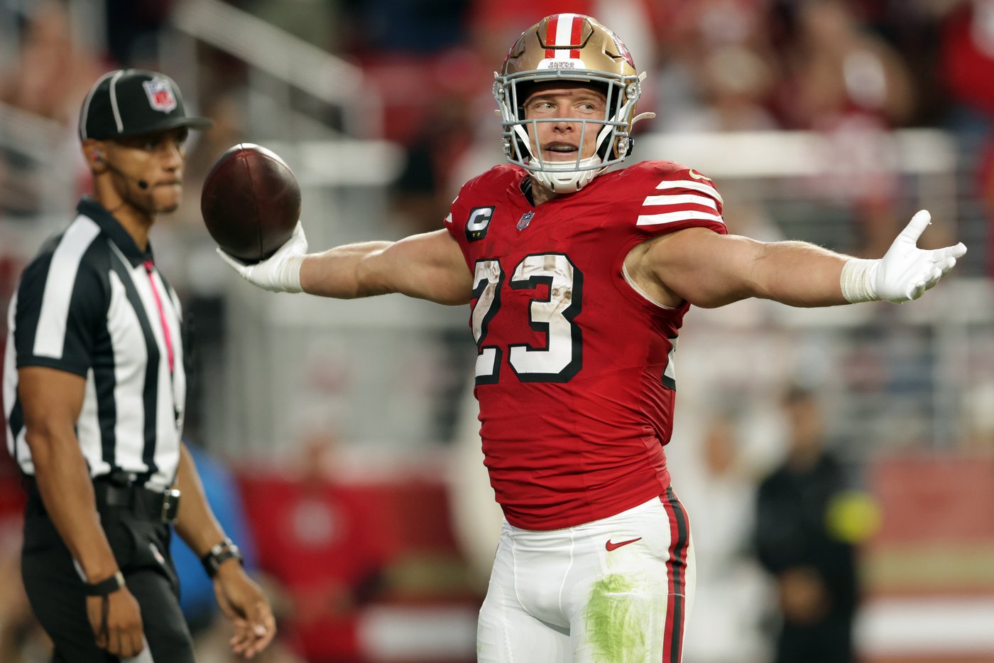 Resilient 49ers overcome injuries, led by McCaffrey's 201 yards, to defeat Falcons | iNFOnews.ca Resilient 49ers overcome injuries, led by McCaffrey's 201 yards, to defeat Falcons | iNFOnews.ca
