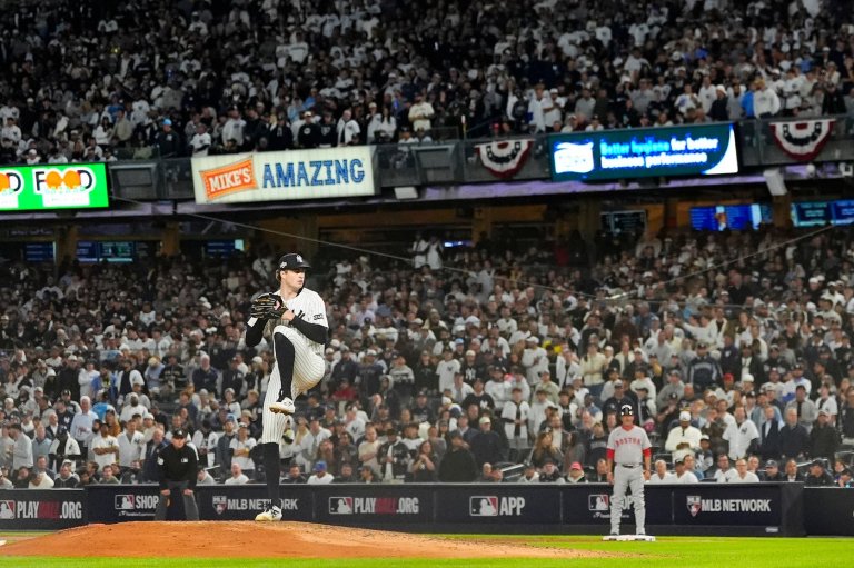 Schlittler's playoff gem for Yankees against rival Red Sox prompts Boone to say `A star is born' | iNFOnews.ca