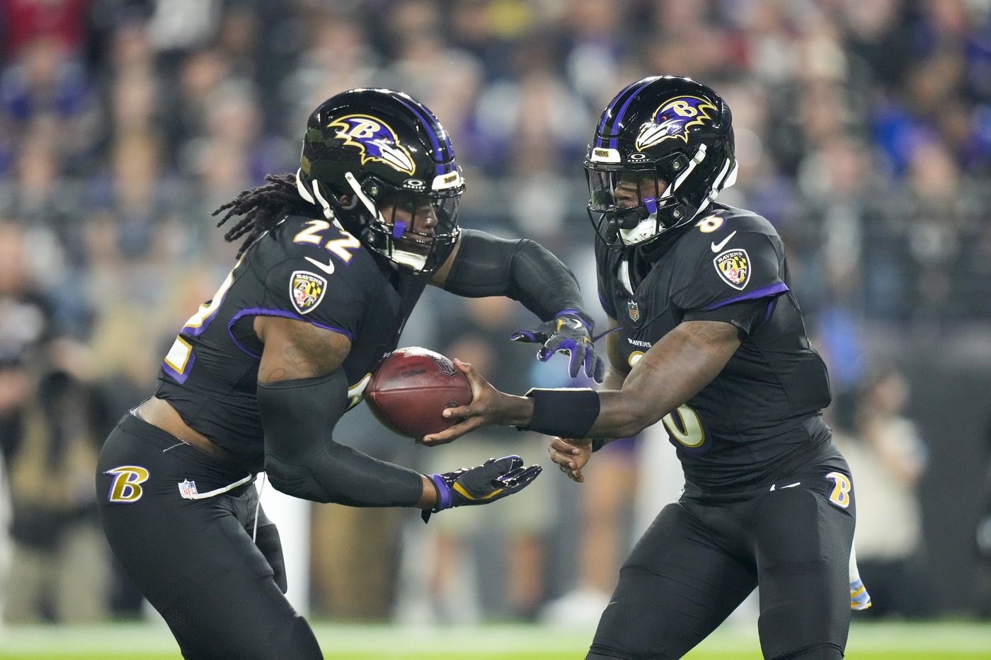 Derrick Henry goes 87 yards for the longest touchdown run in Baltimore Ravens history | iNFOnews.ca