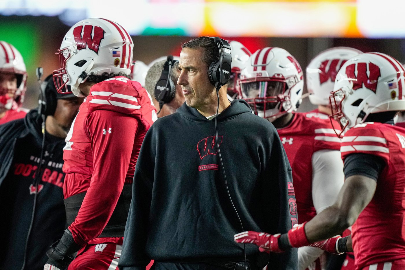 Wisconsin counting on refurbished roster to help Badgers rebound from two straight losing seasons | iNFOnews.ca