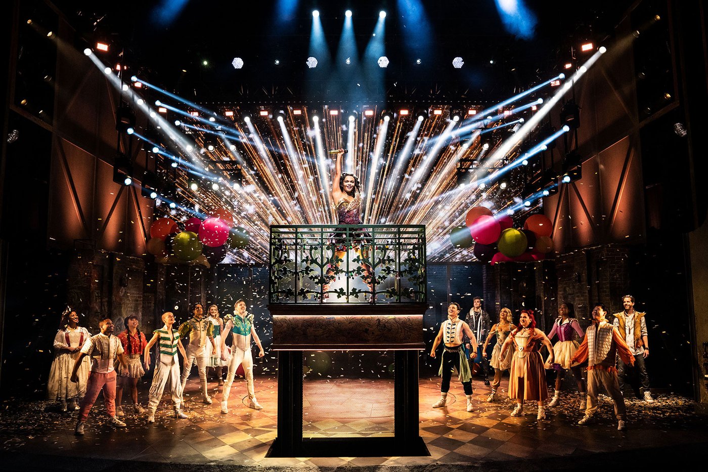 '& Juliet' sets open-ended Toronto run as live theatre shows more signs of recovery | iNFOnews.ca '& Juliet' sets open-ended Toronto run as live theatre shows more signs of recovery | iNFOnews.ca