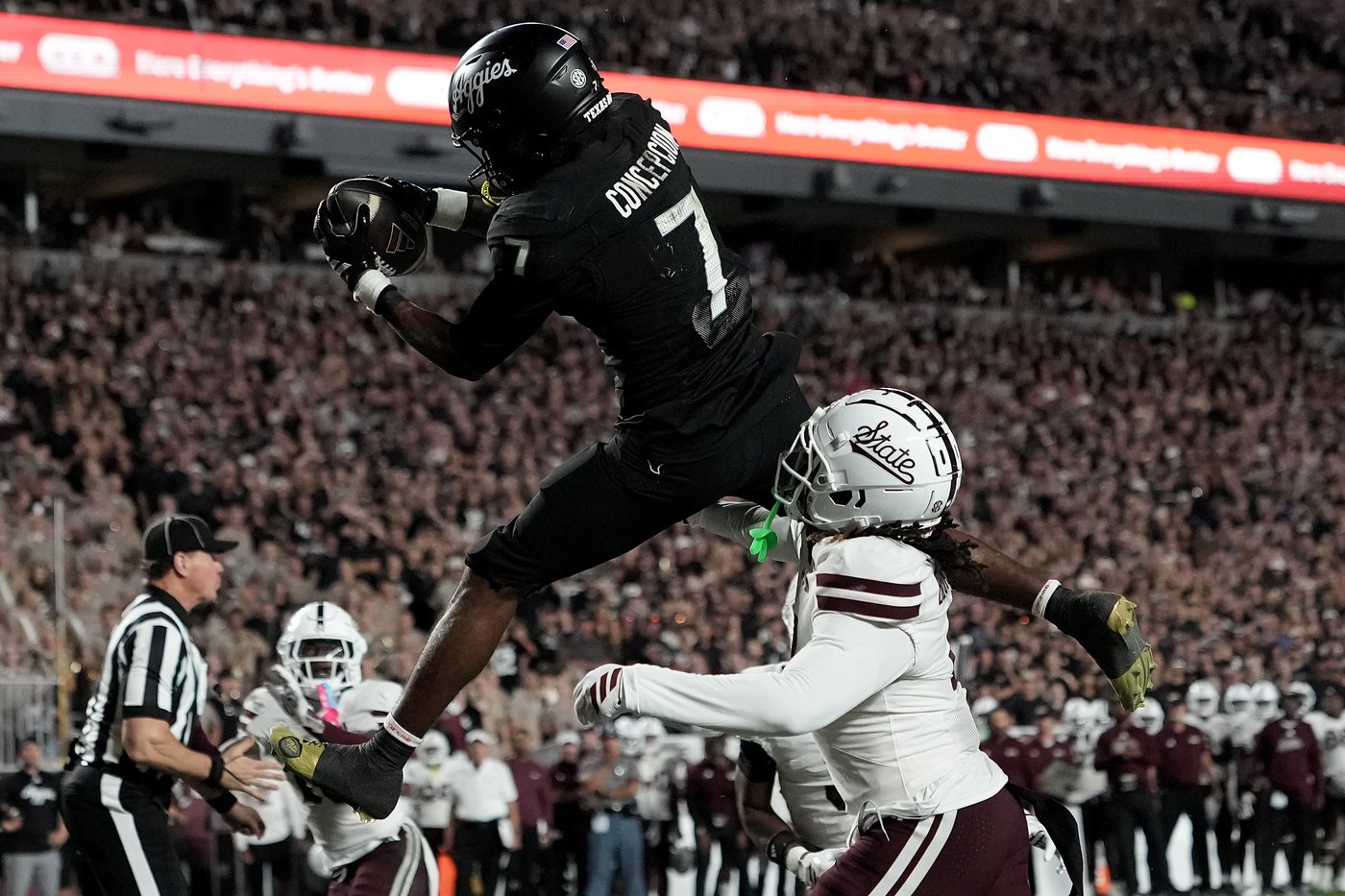 Concepcion has 2 TD catches to lead No. 6 Texas A&M past Mississippi State, 31-9 | iNFOnews.ca