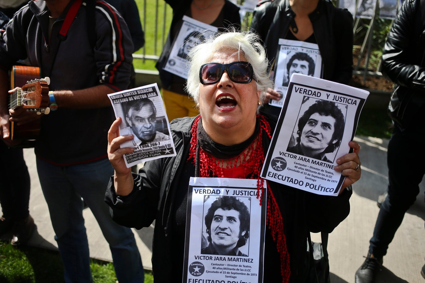 A fugitive colonel is finally jailed in Chilean Víctor Jara's murder case, decades after the crime | iNFOnews.ca