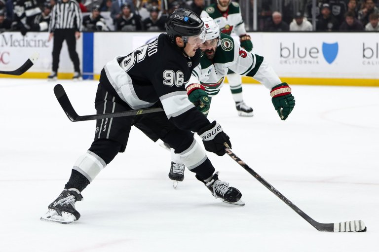 Kuzmenko has goal and assist as Kings beat Wild 4-2 | iNFOnews.ca