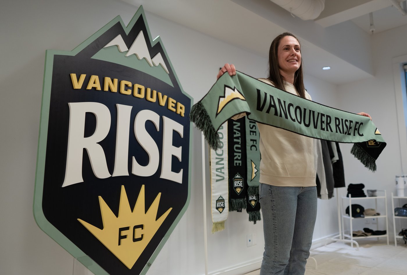 Canadian defender Shannon Woeller first player to sign with Vancouver Rise | iNFOnews.ca Canadian defender Shannon Woeller first player to sign with Vancouver Rise | iNFOnews.ca