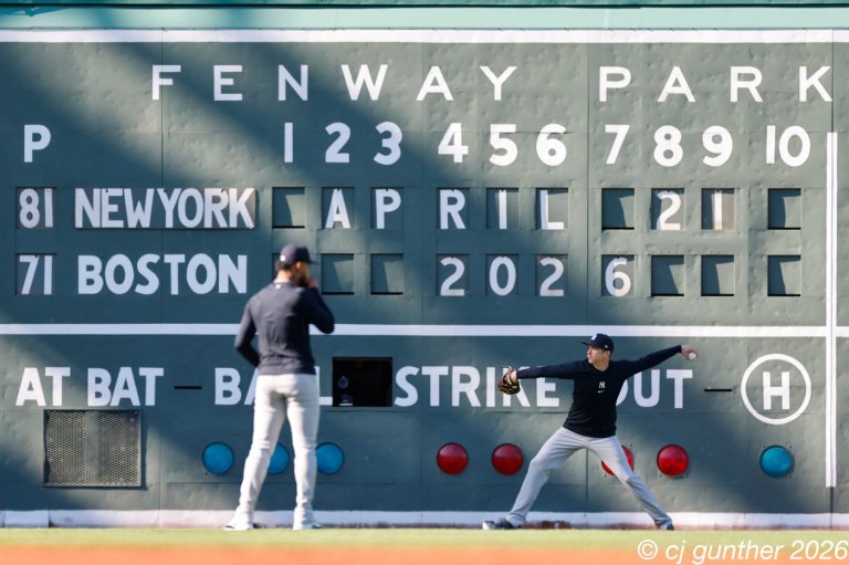 Yankees righty Cam Schlittler grew up a Red Sox fan. He'll face them at Fenway on Thursday | iNFOnews.ca