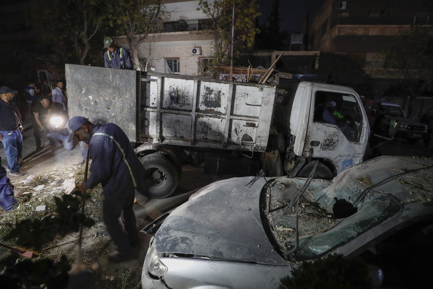 Middle East latest: Israeli strike in Beirut kills 9 as troops battle Hezbollah in southern Lebanon | iNFOnews.ca