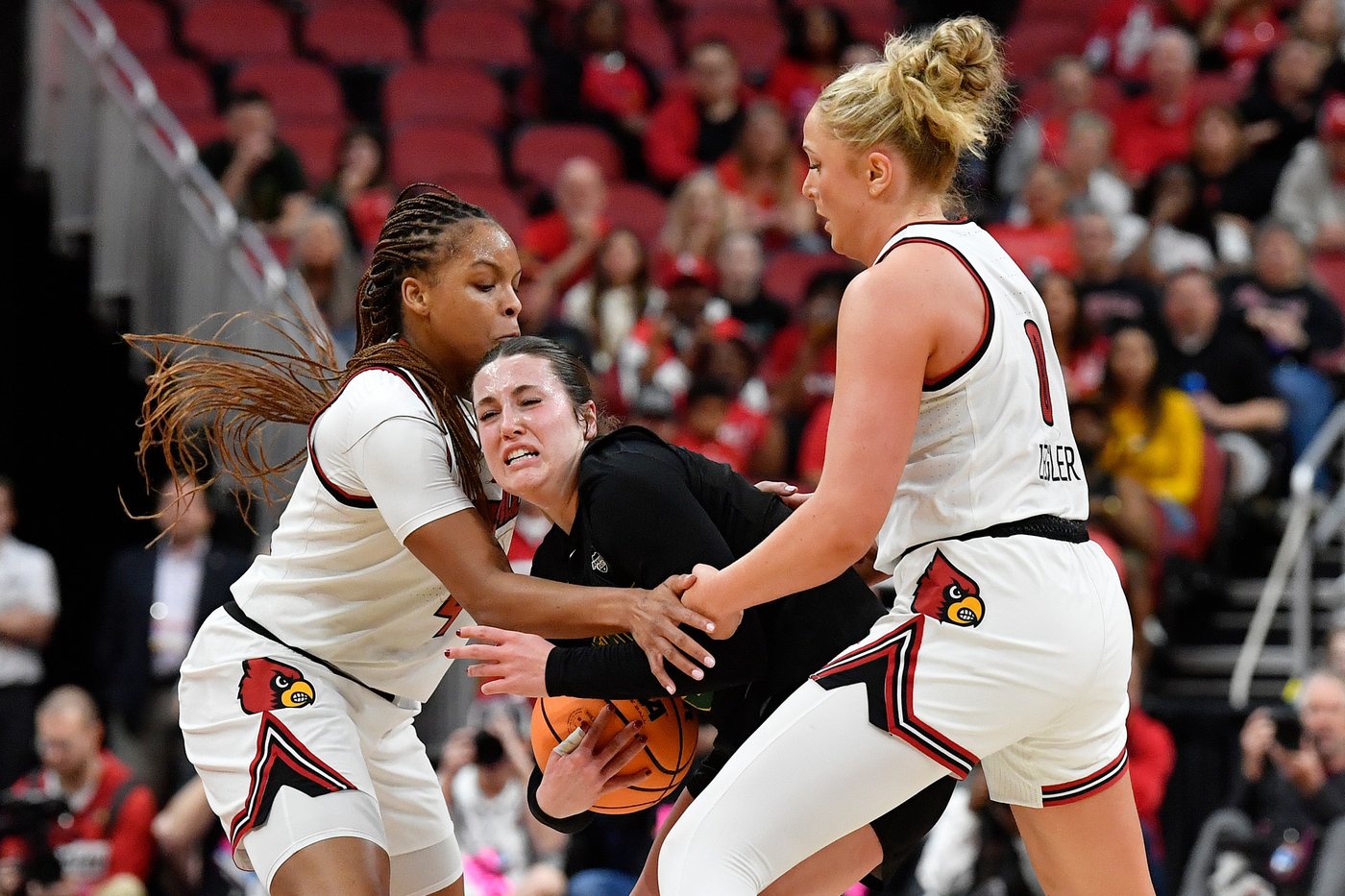 Facing Louisville, Tide must 'Be Bama' to reach first Sweet 16 since 1998 this March Madness | iNFOnews.ca