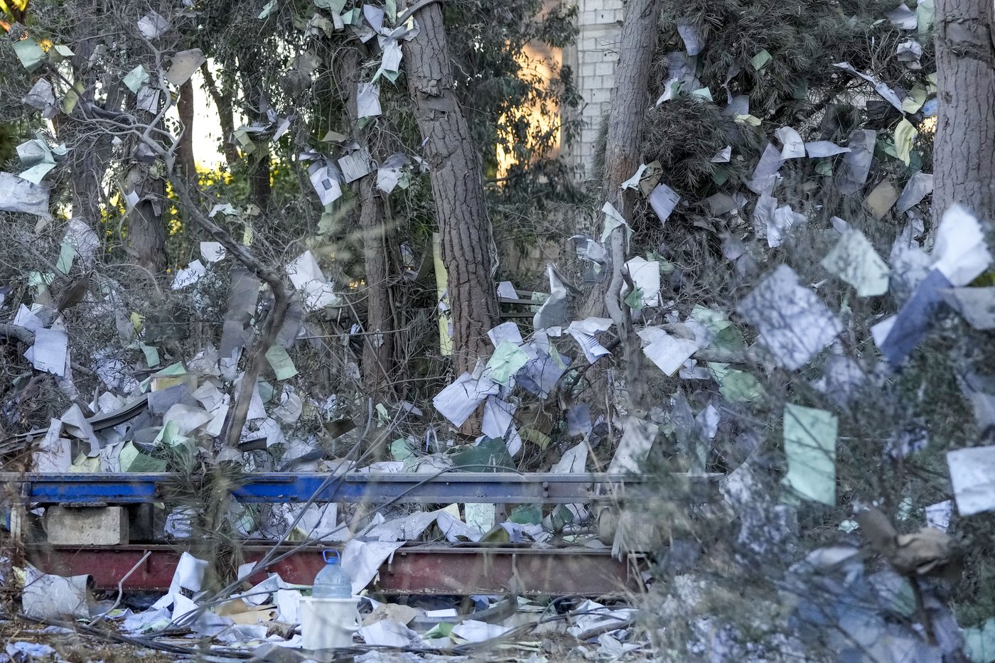 Lebanon assesses damage after wave of Israeli strikes on Hezbollah-run financial institution | iNFOnews.ca Lebanon assesses damage after wave of Israeli strikes on Hezbollah-run financial institution | iNFOnews.ca