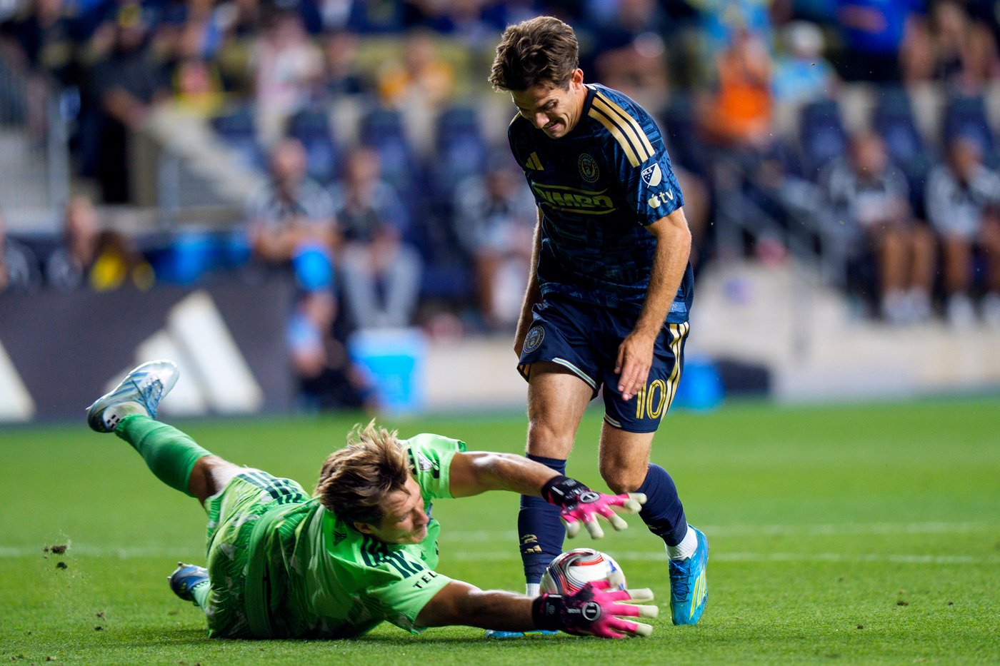 Teenager Cavan Sullivan makes MLS history in Union's 2-0 win over Montreal | iNFOnews.ca Teenager Cavan Sullivan makes MLS history in Union's 2-0 win over Montreal | iNFOnews.ca