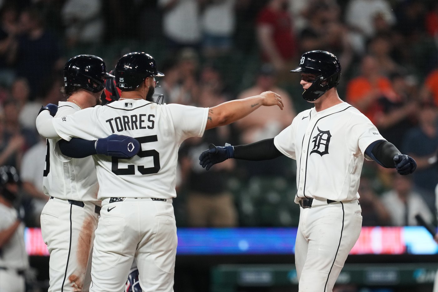 Dingler hits 2 HRs, drives in 4 runs as Tigers outslug Twins 10-4 in game featuring 8 HRs | iNFOnews.ca Dingler hits 2 HRs, drives in 4 runs as Tigers outslug Twins 10-4 in game featuring 8 HRs | iNFOnews.ca