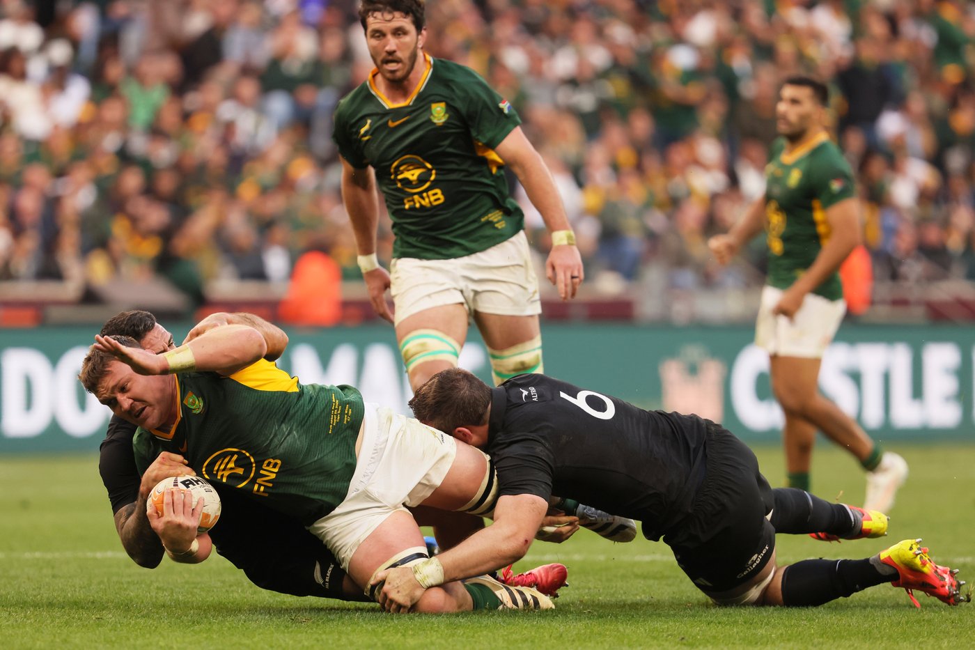 Dramatically low flyby by passenger jets over packed South African stadium sparks safety debate | iNFOnews.ca Dramatically low flyby by passenger jets over packed South African stadium sparks safety debate | iNFOnews.ca