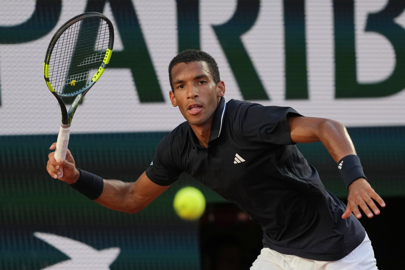 Seeded Canadians Mboko, Auger-Aliassime advance to French Open second round | iNFOnews.ca
