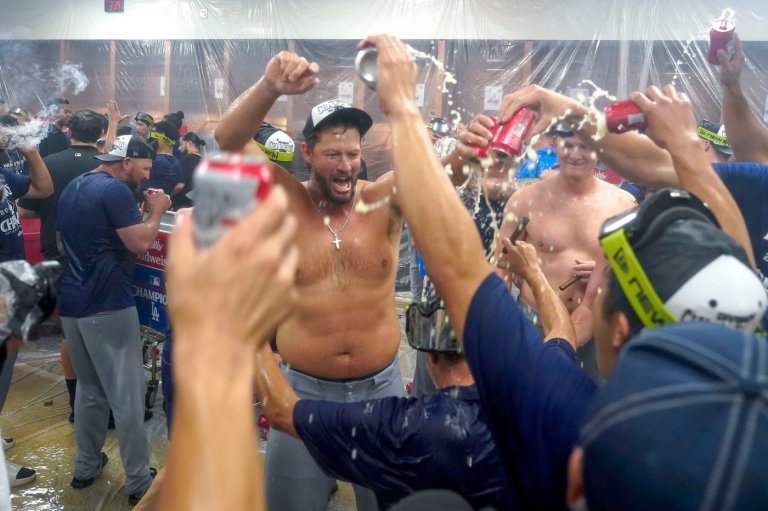 Clayton Kershaw and Dodgers celebrate 12th NL West title in last 13 seasons | iNFOnews.ca