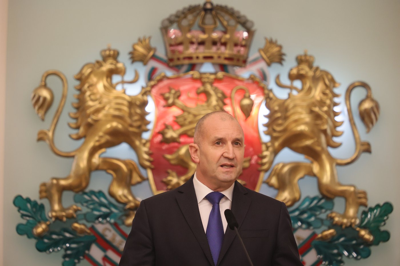 Bulgaria’s left-leaning president Rumen Radev says he is stepping down | iNFOnews.ca