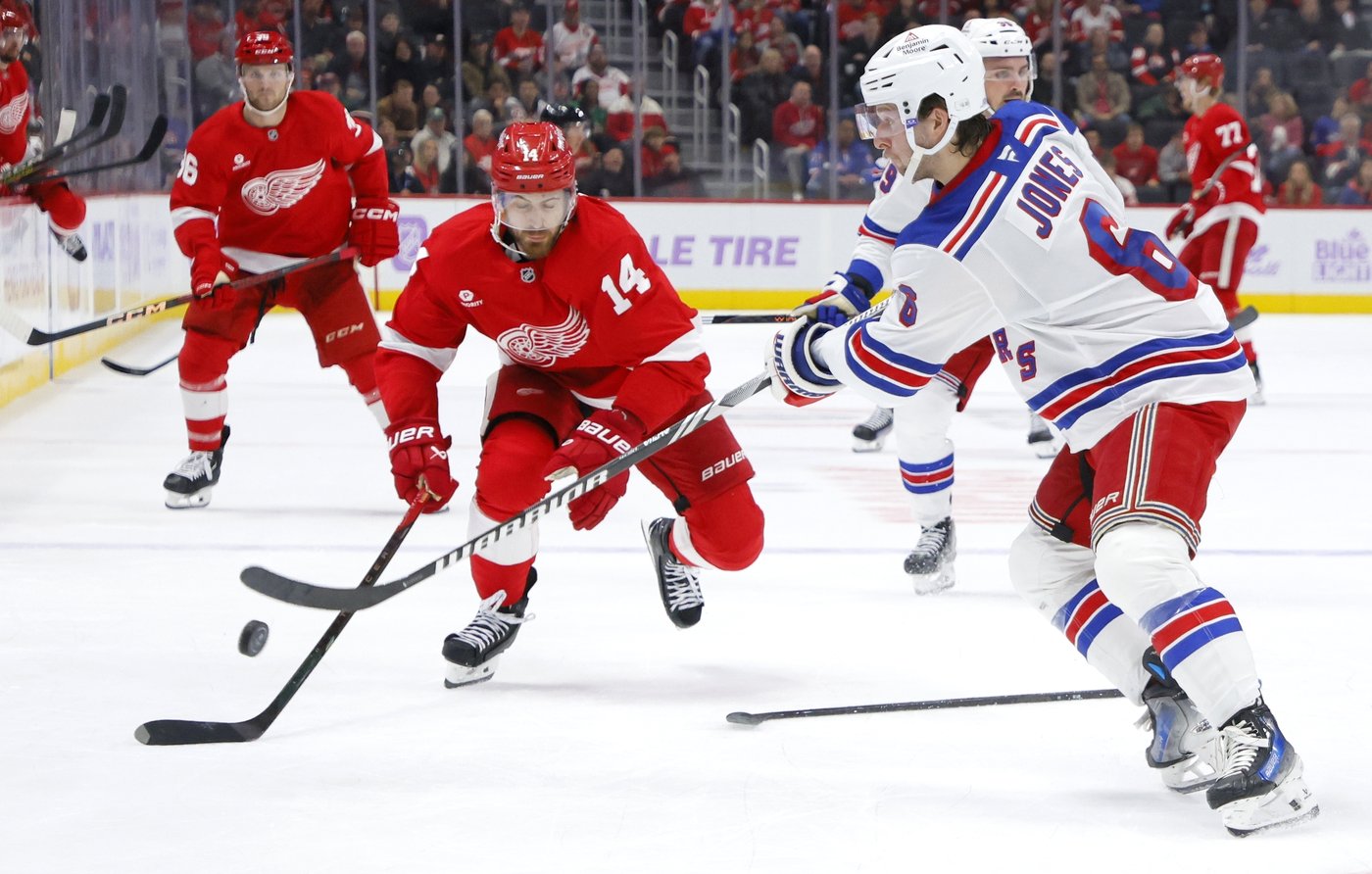Panarin has goal and assist, Quick gets 61st career shutout as Rangers beat Red Wings 4-0 | iNFOnews.ca
