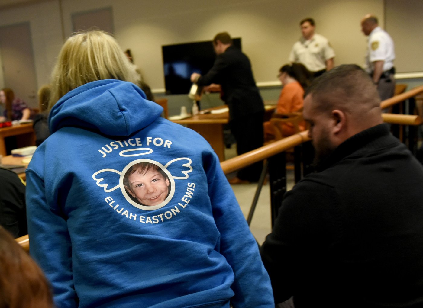 Mother who beat and starved her 5-year-old son to death sentenced to over 50 years in prison | iNFOnews.ca