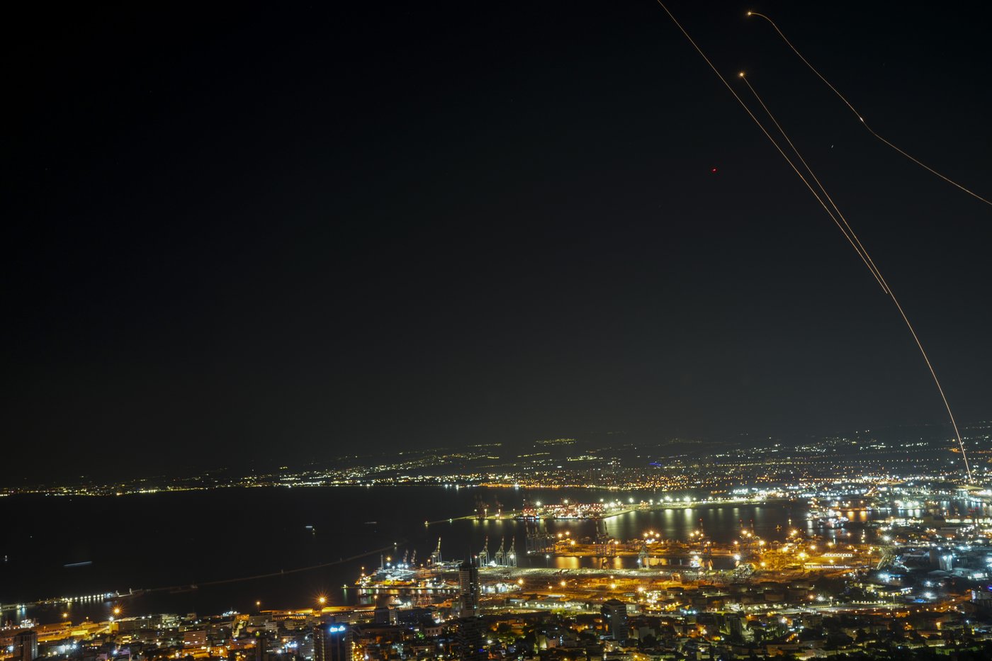 Israeli strikes in central Beirut kill at least 20 as diplomats push for a cease-fire | iNFOnews.ca