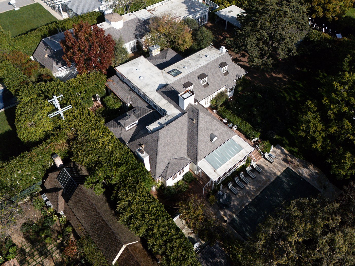 Prosecutors charge Rob Reiner’s son Nick with 2 counts of murder in killing of his parents | iNFOnews.ca