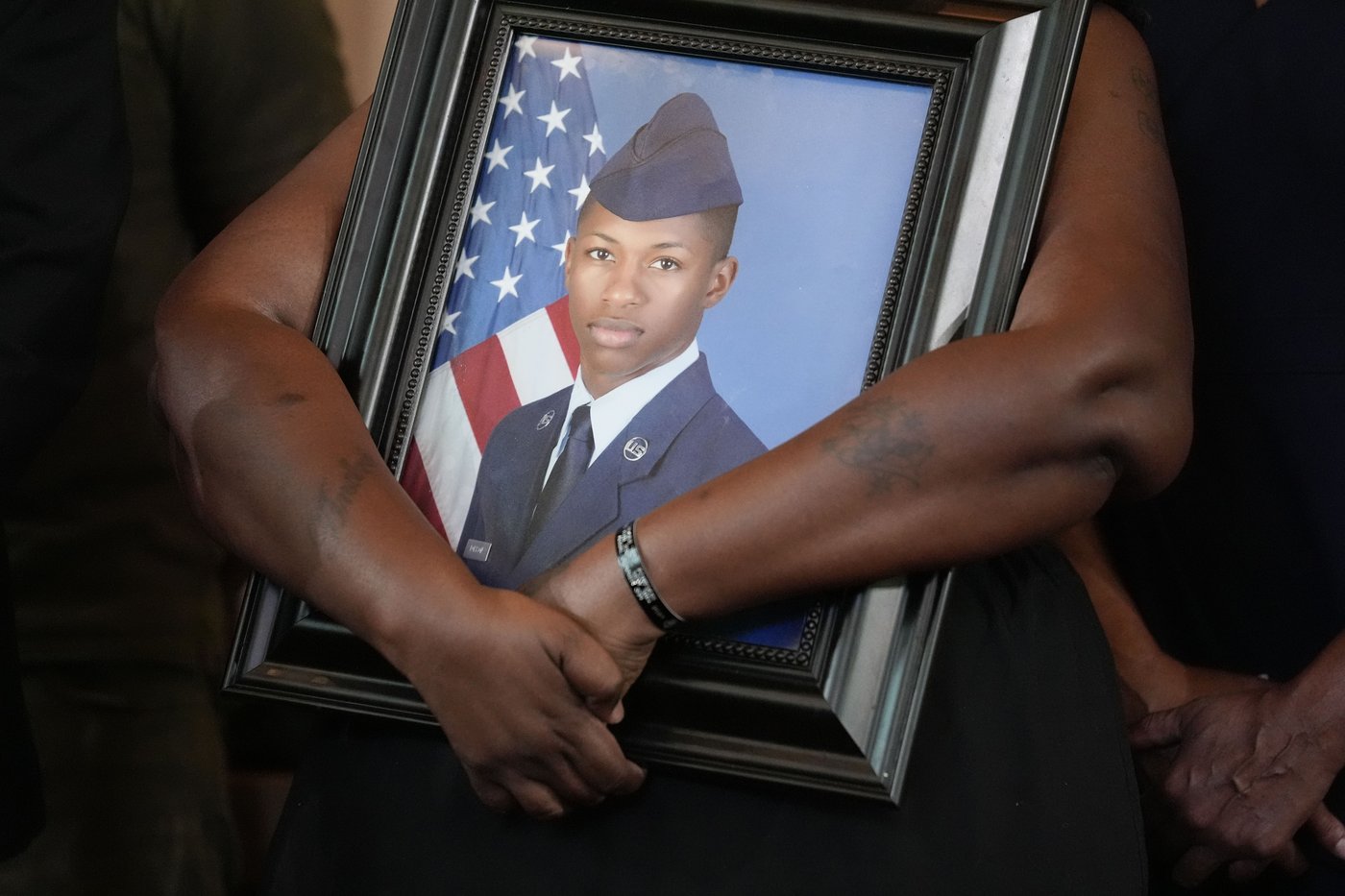 Family sues over Florida deputy’s killing of US Airman Roger Fortson | iNFOnews.ca