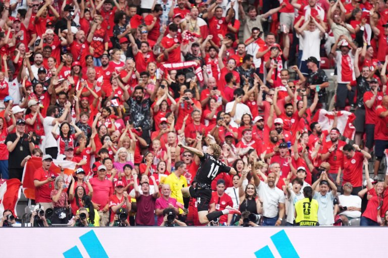 'Unbelievable' support from home fans fuelling Canada's run at FIFA World Cup | iNFOnews.ca