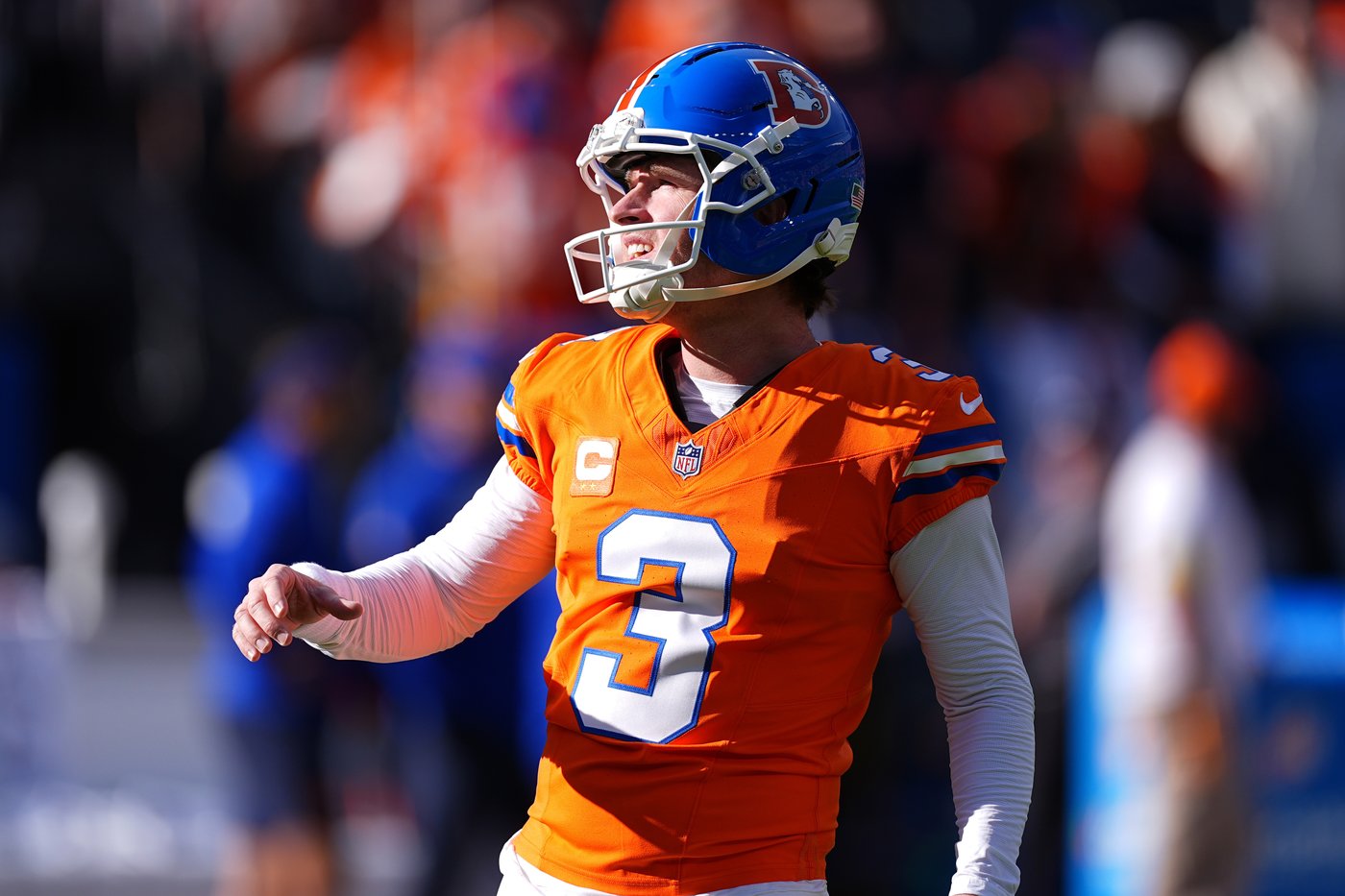 Linebacker Dre Greenlaw returns from pulled hamstring as Broncos prepare for home playoff game | iNFOnews.ca Linebacker Dre Greenlaw returns from pulled hamstring as Broncos prepare for home playoff game | iNFOnews.ca