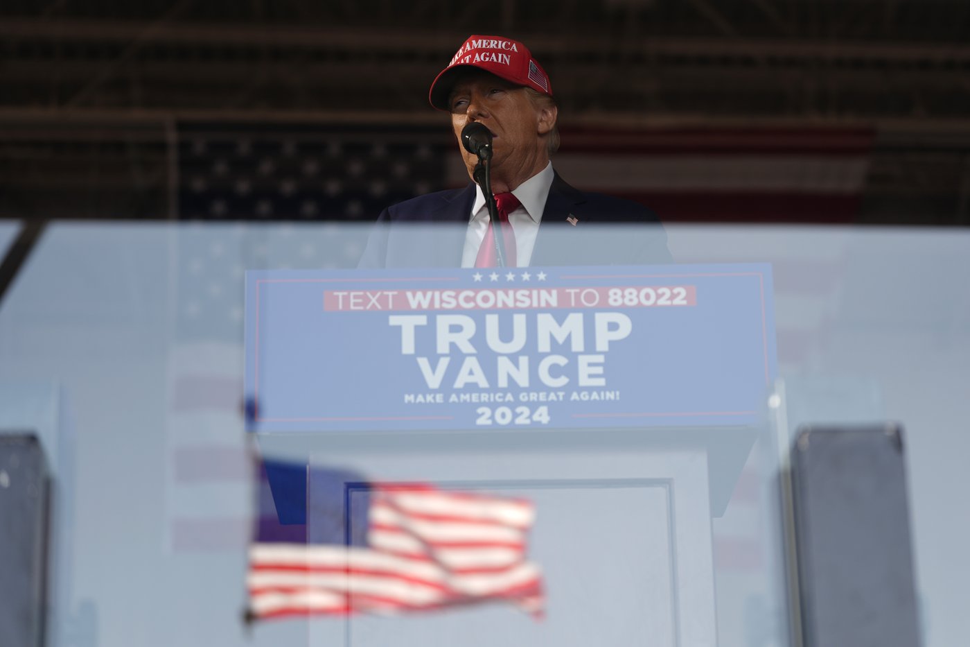 Trump's campaign requests military aircraft and armored vehicles in response to threats from Iran | iNFOnews.ca Trump's campaign requests military aircraft and armored vehicles in response to threats from Iran | iNFOnews.ca