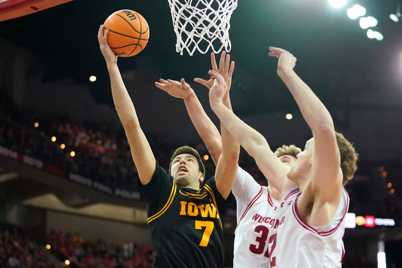 Boyd and Winter lead No. 24 Wisconsin past Iowa, 84-71 | iNFOnews.ca Boyd and Winter lead No. 24 Wisconsin past Iowa, 84-71 | iNFOnews.ca