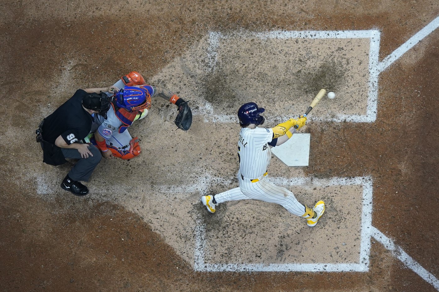 Mitchell hits tiebreaking homer, Chourio goes deep twice and Brewers rally past Mets 5-3 | iNFOnews.ca Mitchell hits tiebreaking homer, Chourio goes deep twice and Brewers rally past Mets 5-3 | iNFOnews.ca