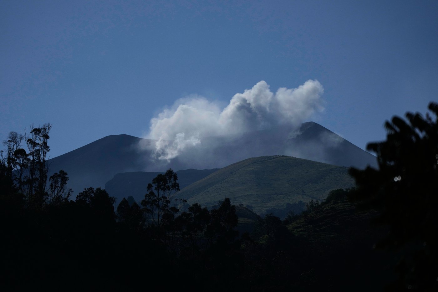 'We’re not afraid': Life goes on for Indigenous Colombians despite volcano eruption risk | iNFOnews.ca 'We’re not afraid': Life goes on for Indigenous Colombians despite volcano eruption risk | iNFOnews.ca