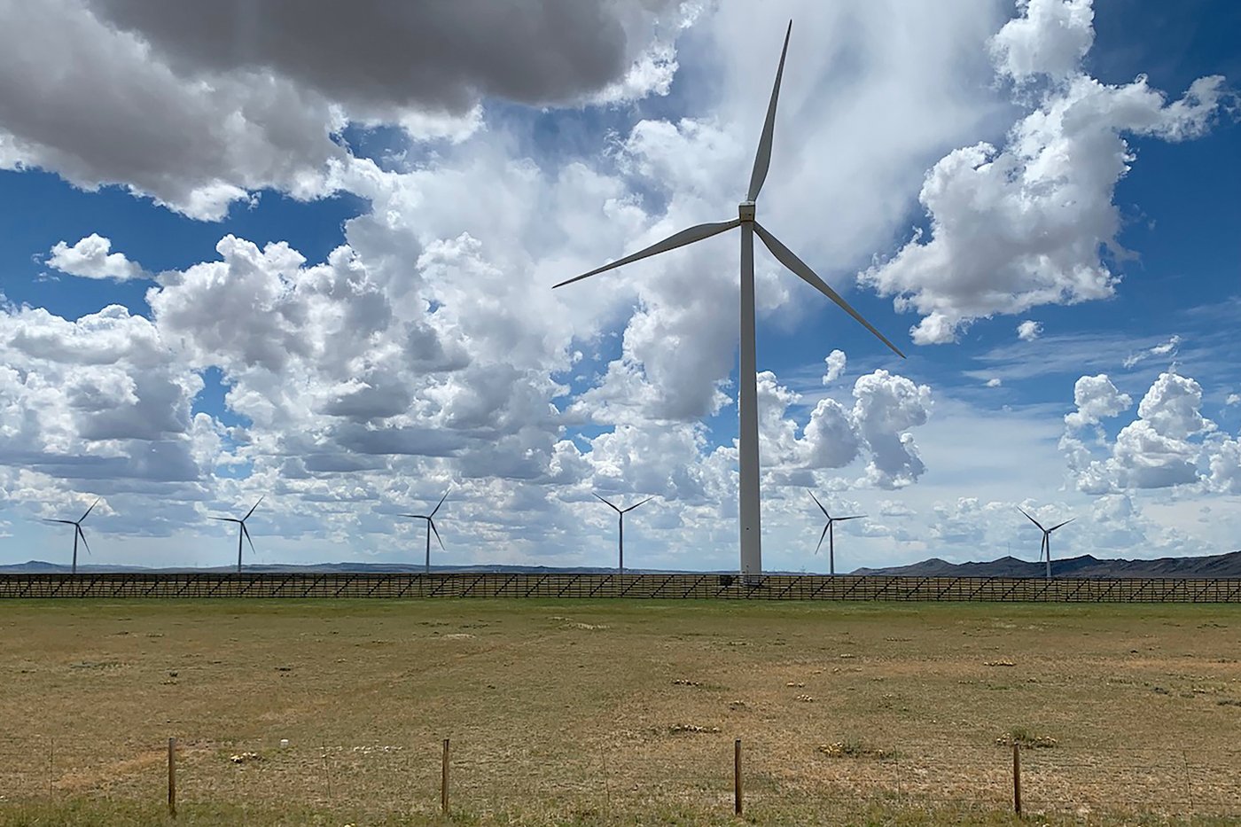 Wyoming electric utility dumps wind and solar in long-term planning | iNFOnews.ca Wyoming electric utility dumps wind and solar in long-term planning | iNFOnews.ca