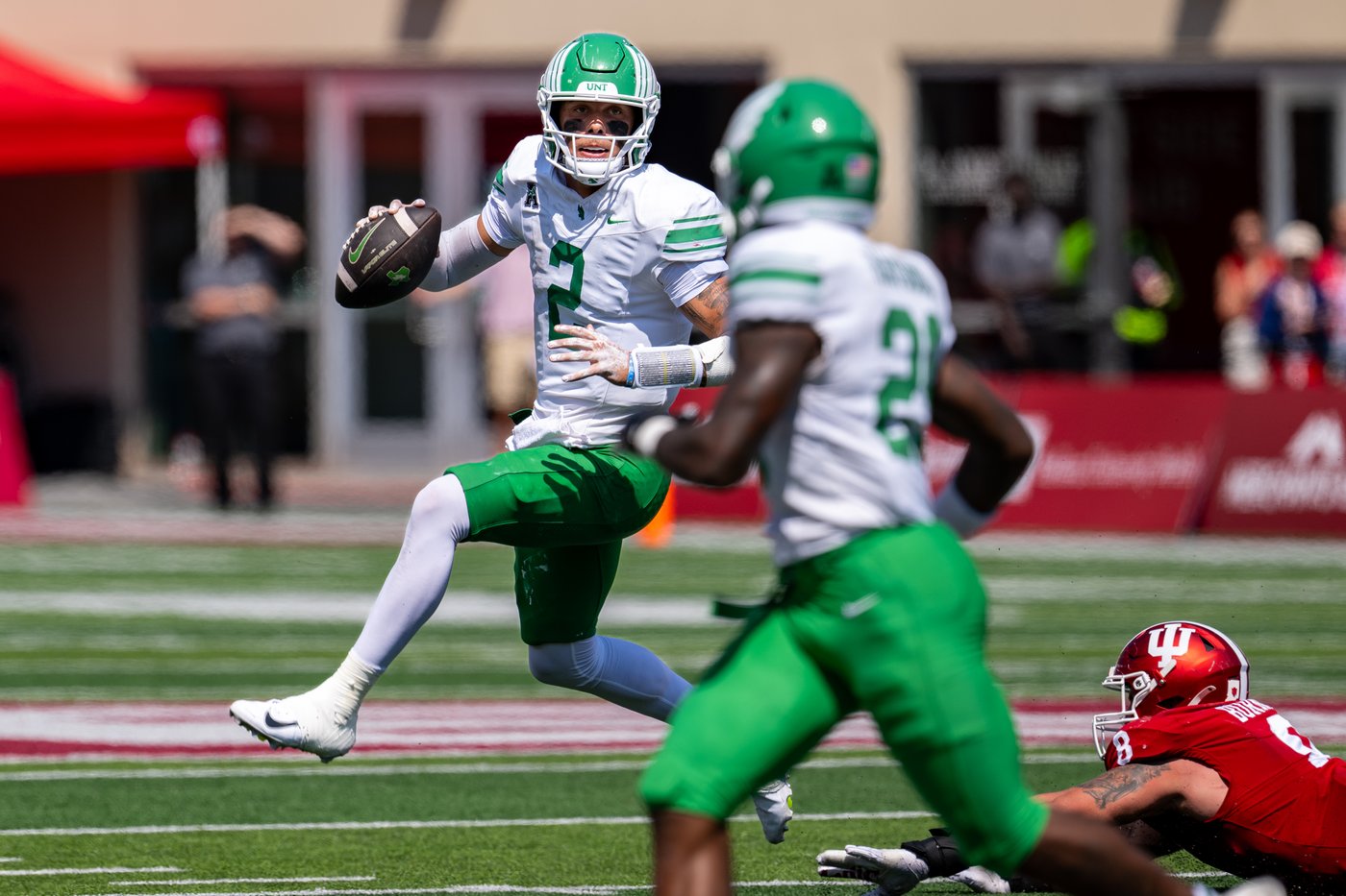 Josh Hoover throws 4 TD passes as No. 6 Indiana opens title defense with a 52-16 rout of North Texas | iNFOnews.ca