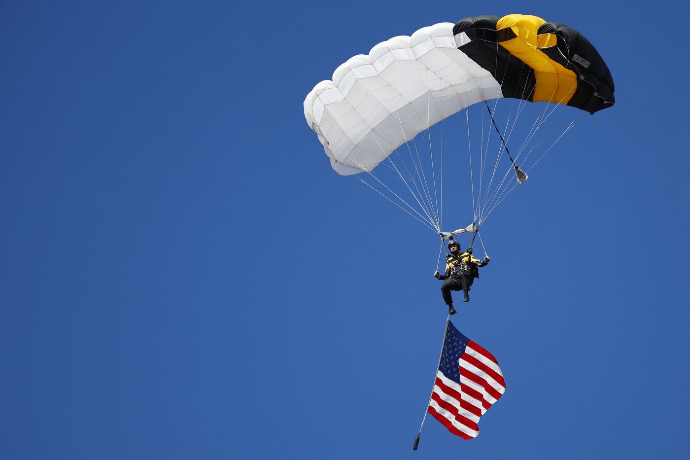 Kanye Udoh scores two touchdowns and leads No. 21 Army over Air Force 20-3 | iNFOnews.ca Kanye Udoh scores two touchdowns and leads No. 21 Army over Air Force 20-3 | iNFOnews.ca