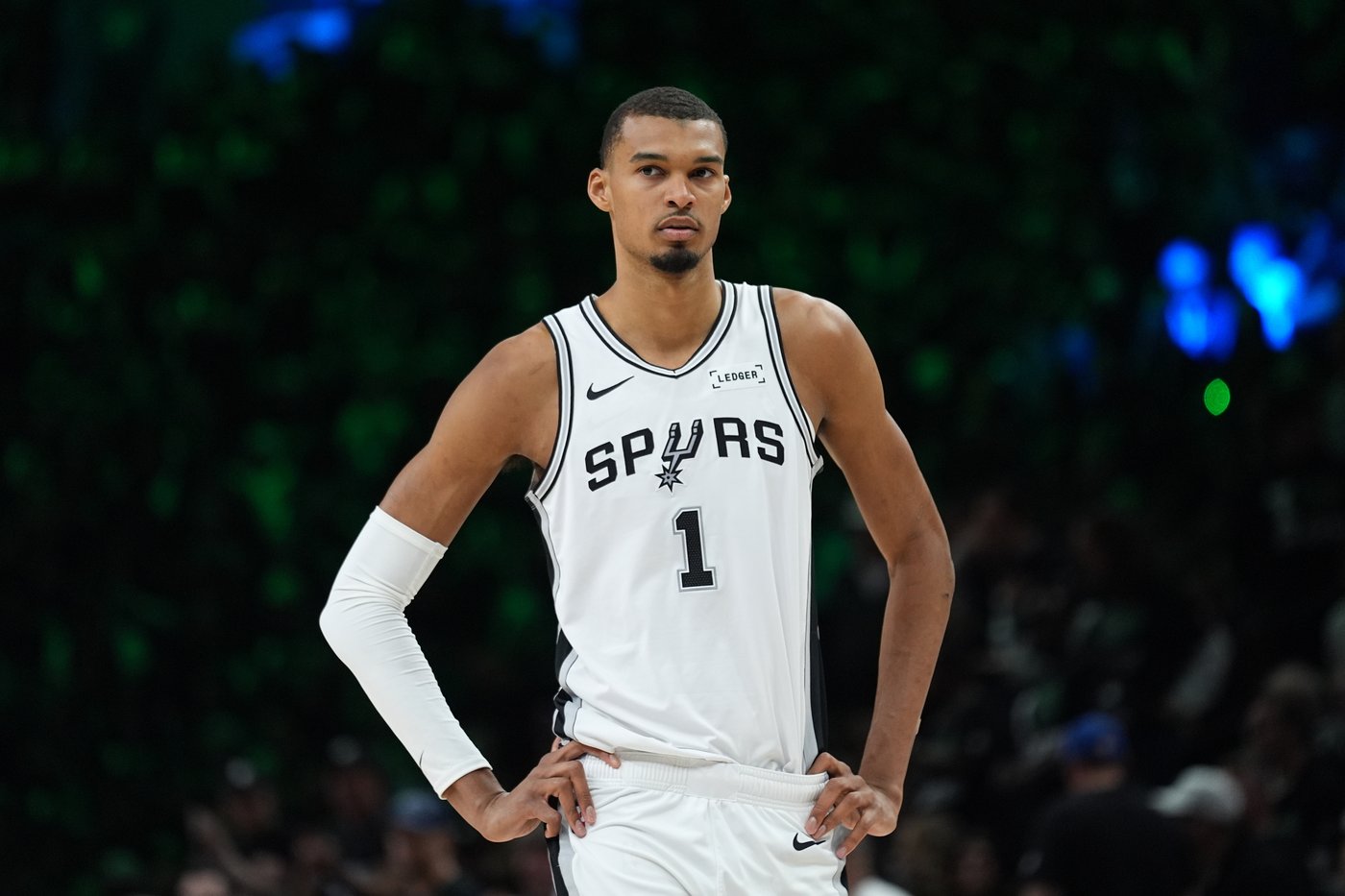 Wembanyama gives the Spurs another gem in a 115-108 win over the T-wolves to take a 2-1 series lead | iNFOnews.ca
